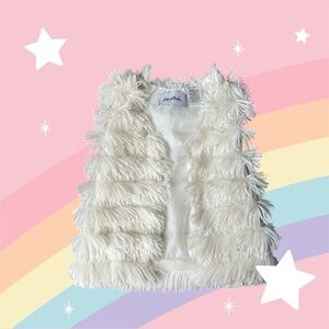 Le Moda white fuzzy winter open front vest size 3T